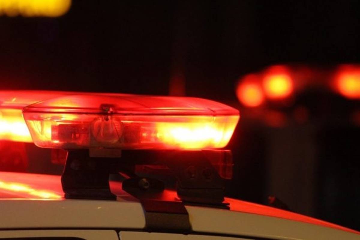 Motorista é rendido em posto de combustíveis na BR-040, em Ewbank da Câmara, e tem carga de chocolates da Cacau Show roubada